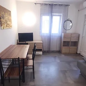https://apartments-julardzija.in-istria.net